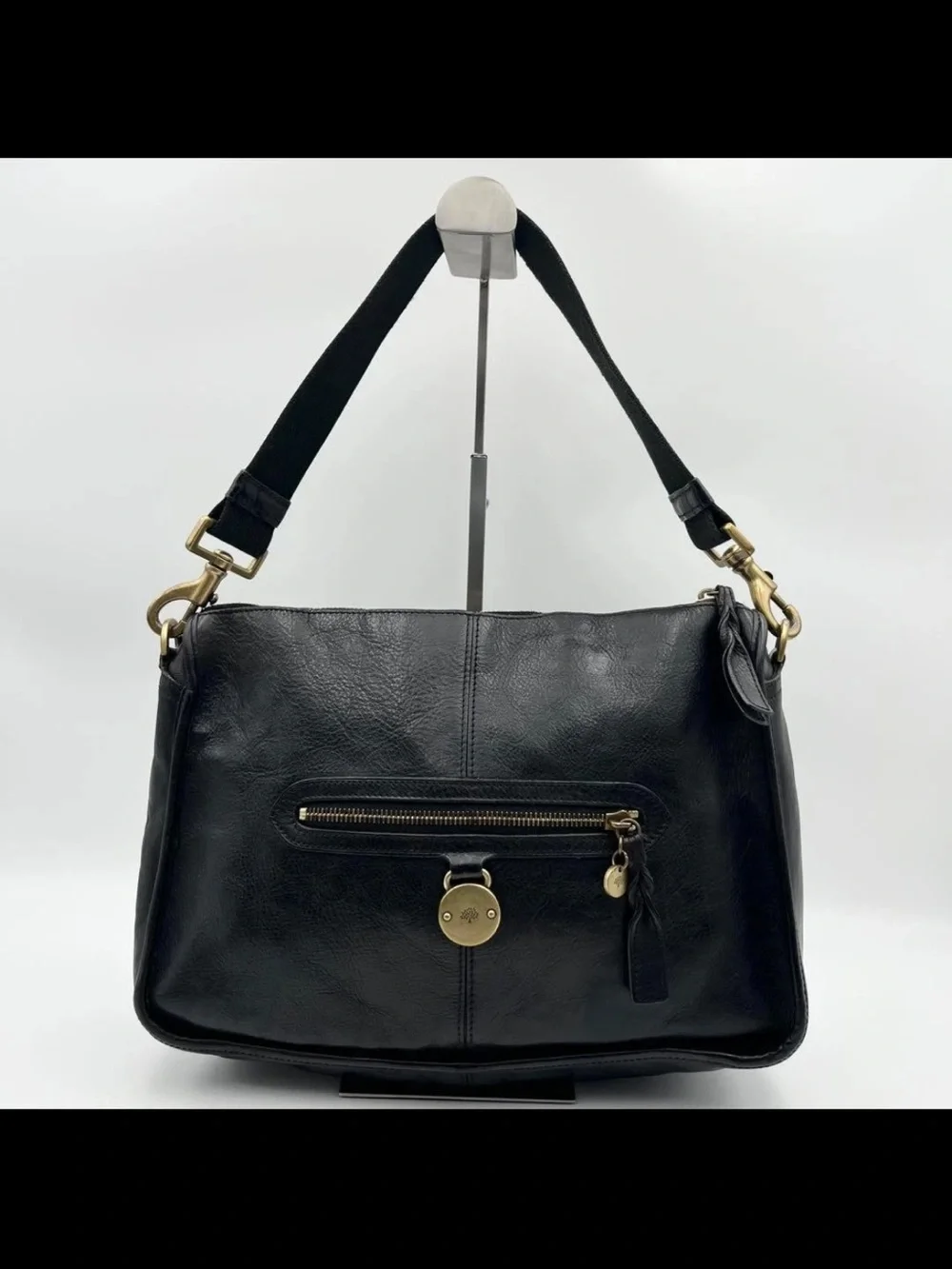 Mulberry Black Leather Shoulder Bag with Gold Hardware Accents
